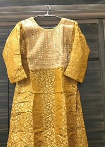 hurry up..!Mustard heavy neck banarsi suit