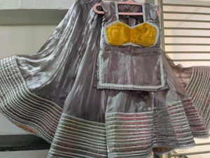 Navratri outfit Lehnga and kurti set