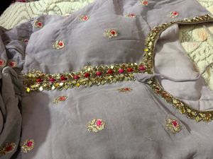 Elegant Lilac Kurta Set with Red Dupatta
