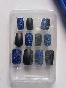 Fake Nails &amp; Eyelashes &amp; Nail polish Bundle