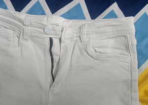 Classic White Skinny Jeans