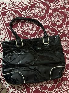 Black Estee Lauder Bag