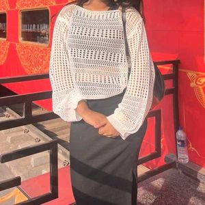 Chic Cropped Knit Sweater