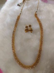 Temple jewellery necklace set