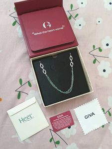 Elegant Silver Turquoise Necklace