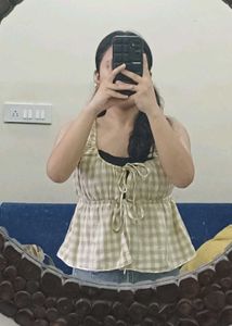 Cute Gingham Tie-Front Tank Top