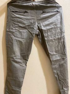 Roadster Men's Casual Jogger Pants