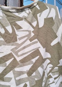 Abstract Print T-Shirt