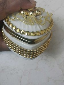 Small  Heartshaped Jewellery Trinket box organizer