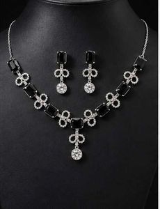 combo set Elegant Crystal Necklace and Earring Se