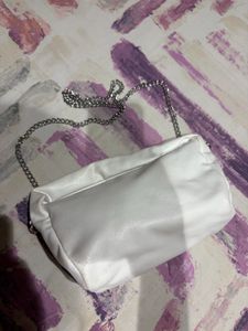 H&amp;M White Chain Strap Shoulder Bag
