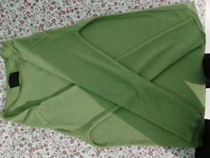 Comfortable Green Ribbed Long Sleeve Top Size M"