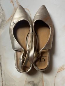 Chic Slingback Flats