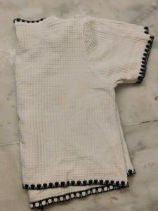 Chic White Cropped Cardigan