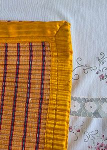 Antique Reversible Mat with Yellow Border