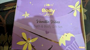 Plum BodyLovin Vanilla Vibes Set