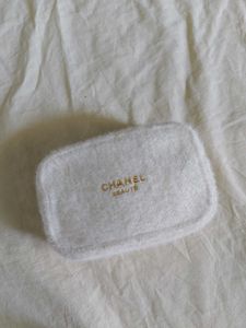 Chanel Beaute Pouch