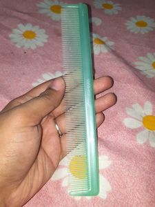 Vintage Hair Comb Set