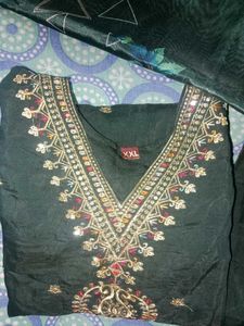 Elegant Green Embroidered Kurta Set