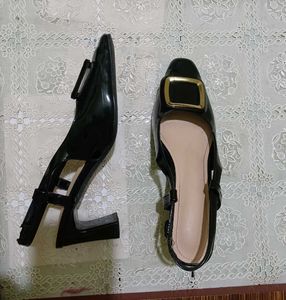 Chic Black Slingback Flats with Gold Buckle