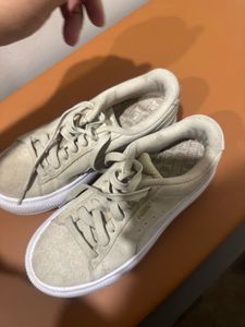 Puma Suede Classic Sneakers Used only 3-4 times