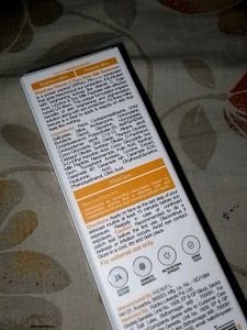 WishCare Vitamin C Pure Glow Milk Sunscreen