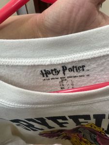 Harry Potter Gryffindor Graphic Sweatshirt