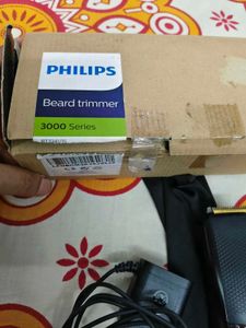 Philips trimmer - Black NEVER used men..