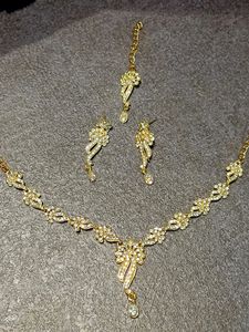 Necklace Set
