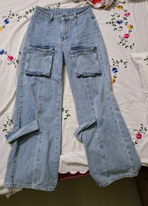 Wide Leg Cargo Jeans