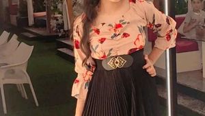 Floral Print Shirred Blouse