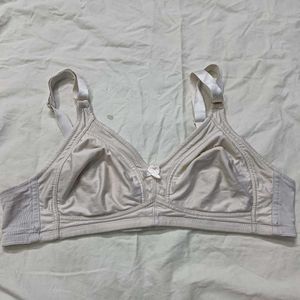 Comfortable🤎🤎 Beige Bra