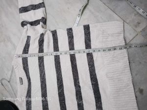 Striped Crew girls Neck Sweater