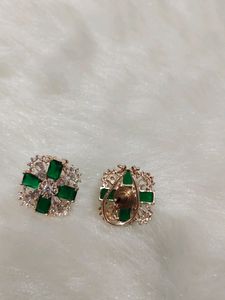 Emerald Stone Earing