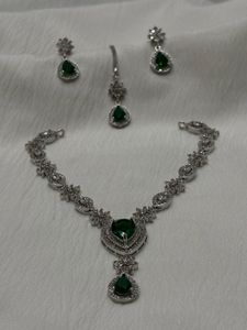 💚 Emerald Green American Diamond Jewellery Set