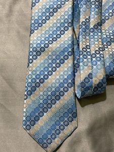 Blue Geometric Pattern Tie