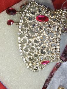 Women Artificial Choker Necklace.