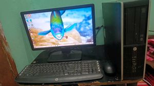 HP Desktop PC with Monitor & Accessories