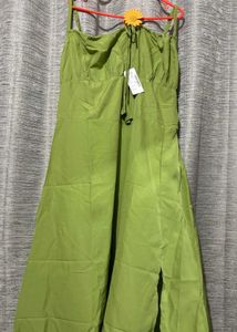 Chic Green Tie-Front Midi Dress