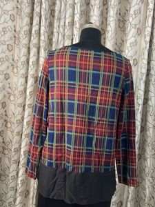 Chic Plaid Long Sleeve Top