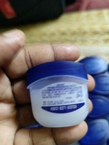 Vaseline Skin Protecting Jelly