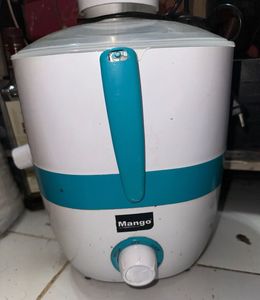 Mango Vintage Juicer