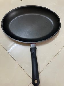 BERGNER Oval Pan