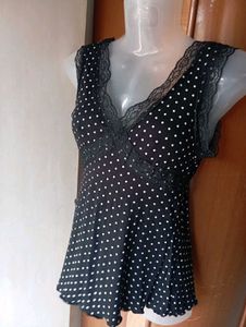 Chic Polka Dot Lace Trimmed Dress
