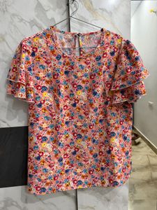 Floral Print Flutter Sleeve Top