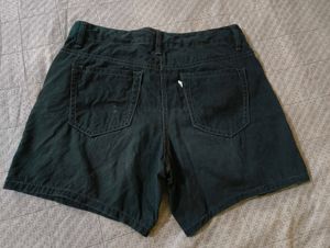 Short jeans