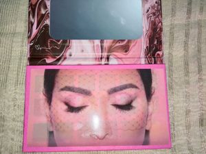 Minara Rose Gold Eyeshadow Palette