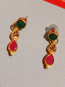 Gold Necklace and Earring Set
