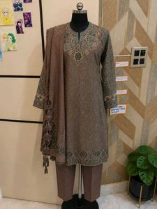 Elegant Kurta Set with Tasselled Dupatta
