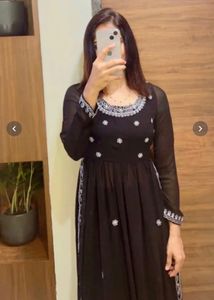 Elegant Black Kurta Set with White Embroidery